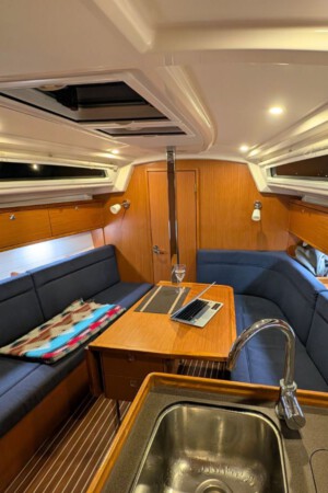 Bavaria Cruiser 34 - Wohnraum